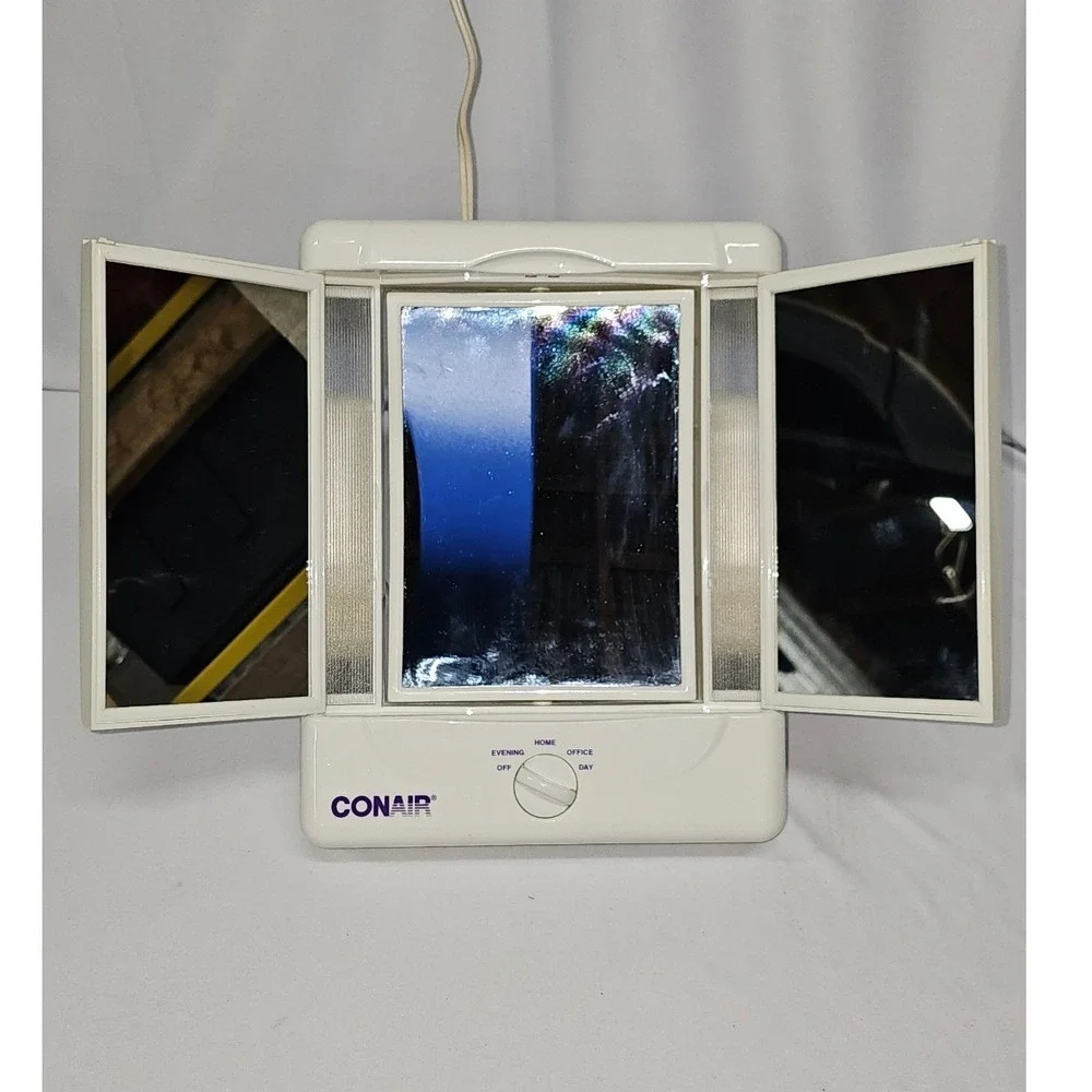 Conair TM7LX Tri-Panel Lighted Makeup Mirror White Tabletop Vanity 4 Settings